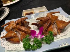 玻璃脆皮乳鸽-沙田轩(古北店)