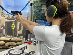 -都市枪神实弹射击俱乐部