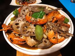 -臻鲜燕海鲜融合餐厅(金陵style店)