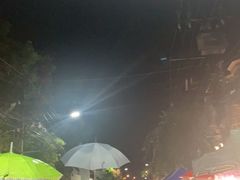 -周日夜市