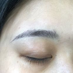 -一个差评成就的纹眉店