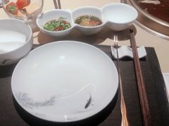 -余欢领鲜火锅(新街口店)