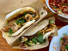 粉蒸牛肉咔饼-豆相识•九九豆腐脑(牛咡桥店)