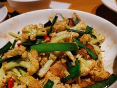 -关东小磨东北菜(上海长风大悦城店)