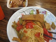 -碗里捞川渝特色面(沙河玖耀里店)