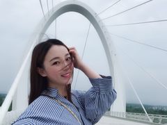 -南京眼步行桥
