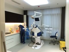 -华颜美口腔矫正·种植牙