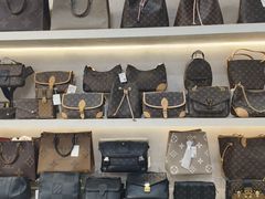 -六六奢品·vintage中古·回收二手奢侈品包包手表首饰(环球港店)