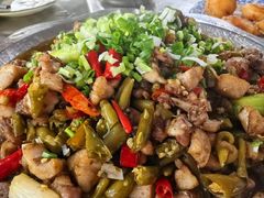 -廖哥泡椒兔(峨眉店)