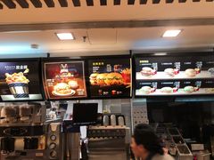 -麦当劳(丽江玉河广场店)