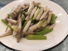 -莲餐厅·湖北菜·潜江小龙虾店(愚园路店)