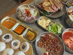 -草家酱蟹炭火烤肉店(珲春南路一店)