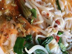 -巍山𤆵肉饵丝