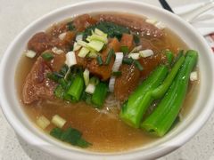 -香港新发烧腊茶餐厅(水围店)
