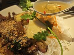 -大头虾越式风味餐厅(光明广场店)