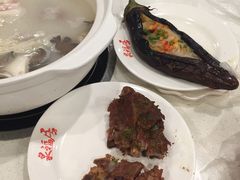 -泉福居酱骨头自助广场(南大街商业步行街店)