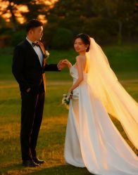-喜爱高定婚纱摄影