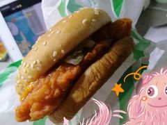 -麦当劳(中二横路店)