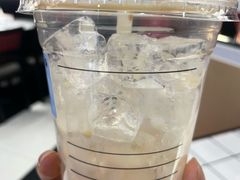 -瑞幸咖啡(凯德虹口龙之梦店)