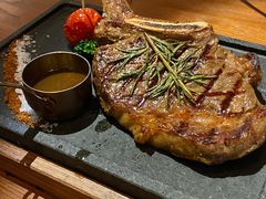 香草烤战斧牛排-原石牛扒·约会餐厅(龙城万科里店)