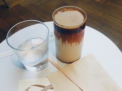 -Line 咖啡(石厦花园店)