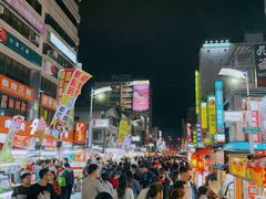 -六合夜市