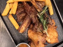 西班牙烤全扒拼盘-灵意咖啡·西班牙美食(汕头金平万达广场店)