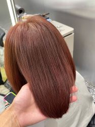 -Tloml salon