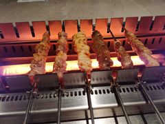 现穿羊肉串-丰茂烤串(钦州北路店)