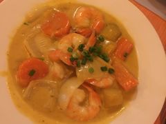 -Lanterns Vietnamese Restaurant