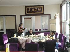 包厢-北京龙庆四季香农家饭庄·灶台鱼·碳烤虹鳟鱼(龙庆峡店)