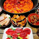 成都火锅新星：渝味传奇，辣得有理，香得有道