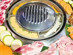 -哈哈碳都·牛肋条无限自助烤肉(宝龙店)