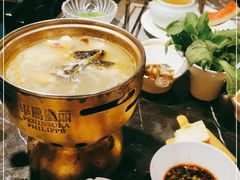 -半岛翡丽海鲜自助餐厅(观风亭店)