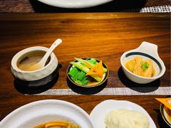 -乐领拈花溪·林涧食韵
