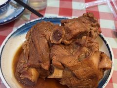酱骨棒-东北哈尔滨酱骨头馆房掌柜铁锅炖