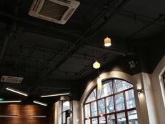 靠窗位-VESH COFFEE(定西路店)
