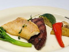 -马克西姆俄罗斯餐厅(通亚街店)