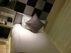 -Zsmart智尚酒店(上海北外滩四川北路东宝兴路地铁站店)