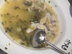 -严记小天府酸菜鱼(西四路店)