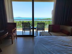 -三亚湾海居铂尔曼度假酒店