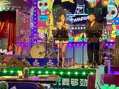 -Famous肥猫墨西哥音乐餐吧(五棵松华熙LIVE店)