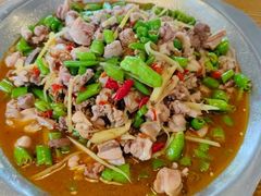 -兔行天下-鸿鹤鲜锅兔(中海国际店)