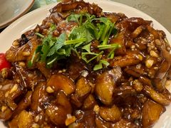 -金牌餐厅·天津菜·八珍豆腐·老爆三(瓷房子店)