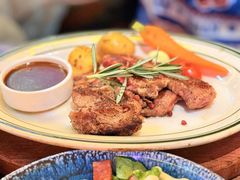 -Famous肥猫墨西哥音乐餐吧(五棵松华熙LIVE店)