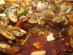 -鸣记脆皮烤鱼·海鲜烤鱼(三八广场店)