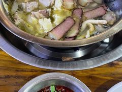 酸菜豆花火锅-泸州酸菜豆花火锅川师店