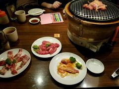 和牛，鸡肉等-焼肉まんぐう