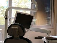 -上海仁爱医院口腔科 · 种植