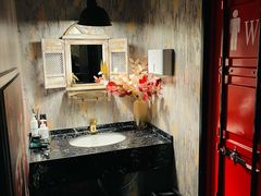 -M4·酒吧·威士忌·咖啡